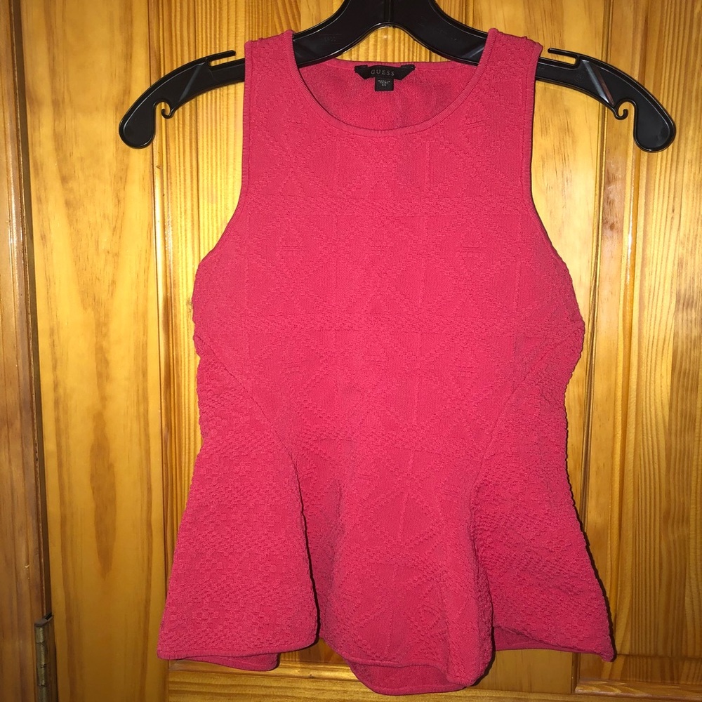 Guess top perfect for a night out ! ❤️